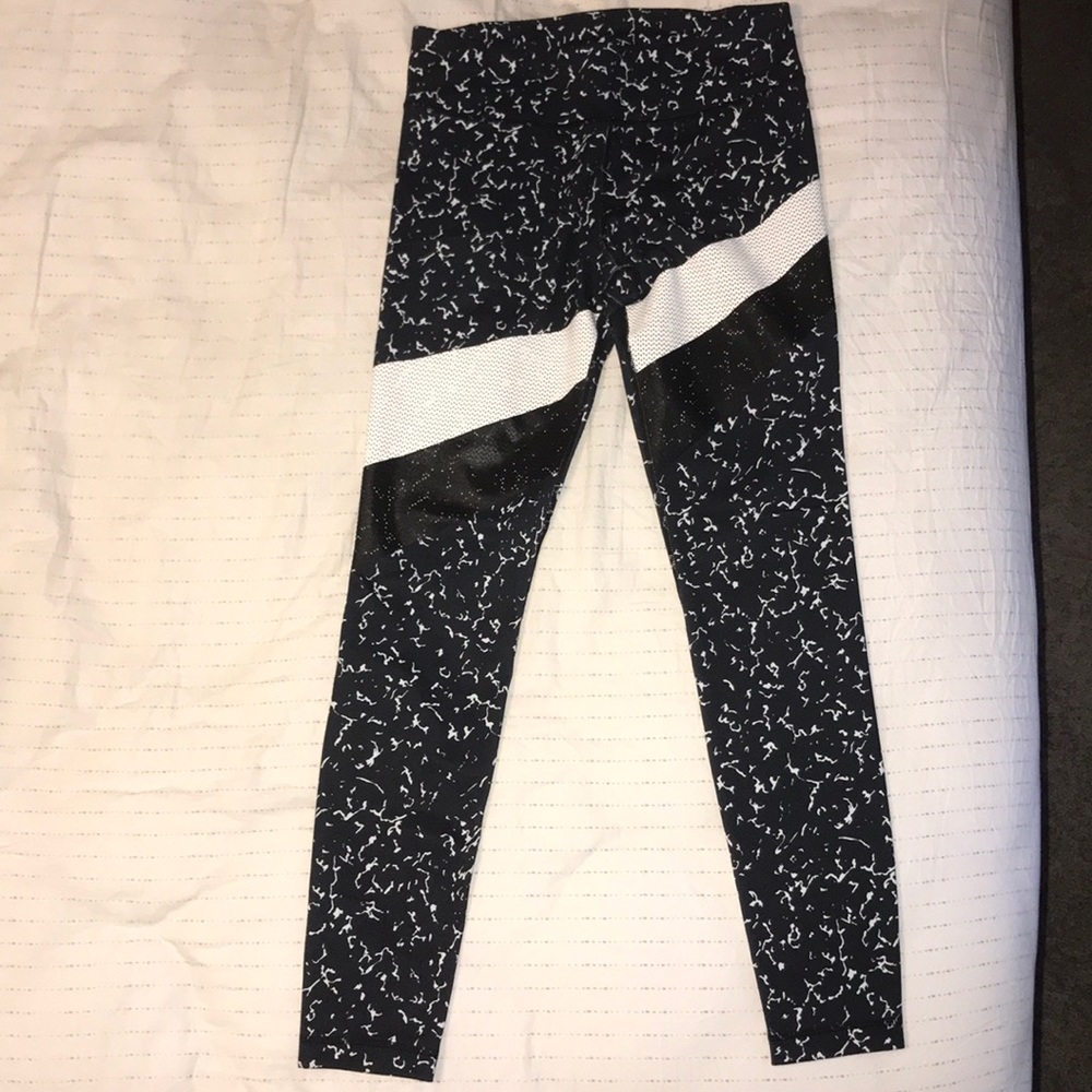 Under armour activewear leggings